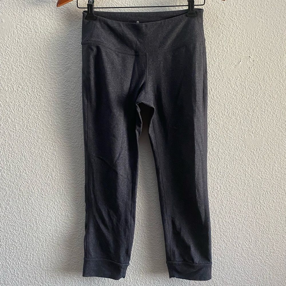 Athleta Crop Side Lace Capri Legging Pants Small